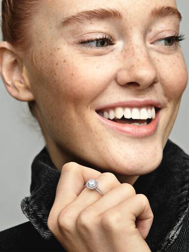 Rund glittrande ring