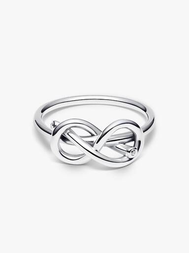 Ring med evighetsknut