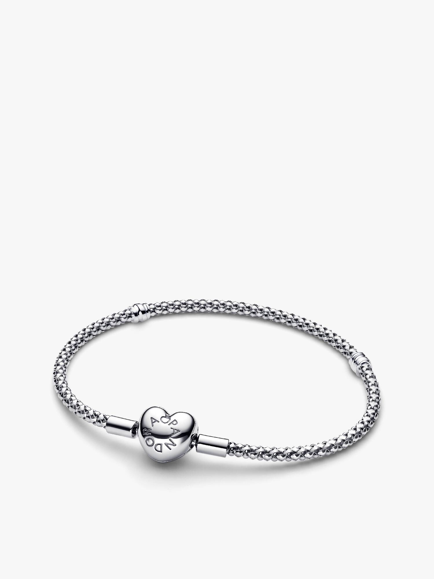 Ormkedjearmband med hjärtlås