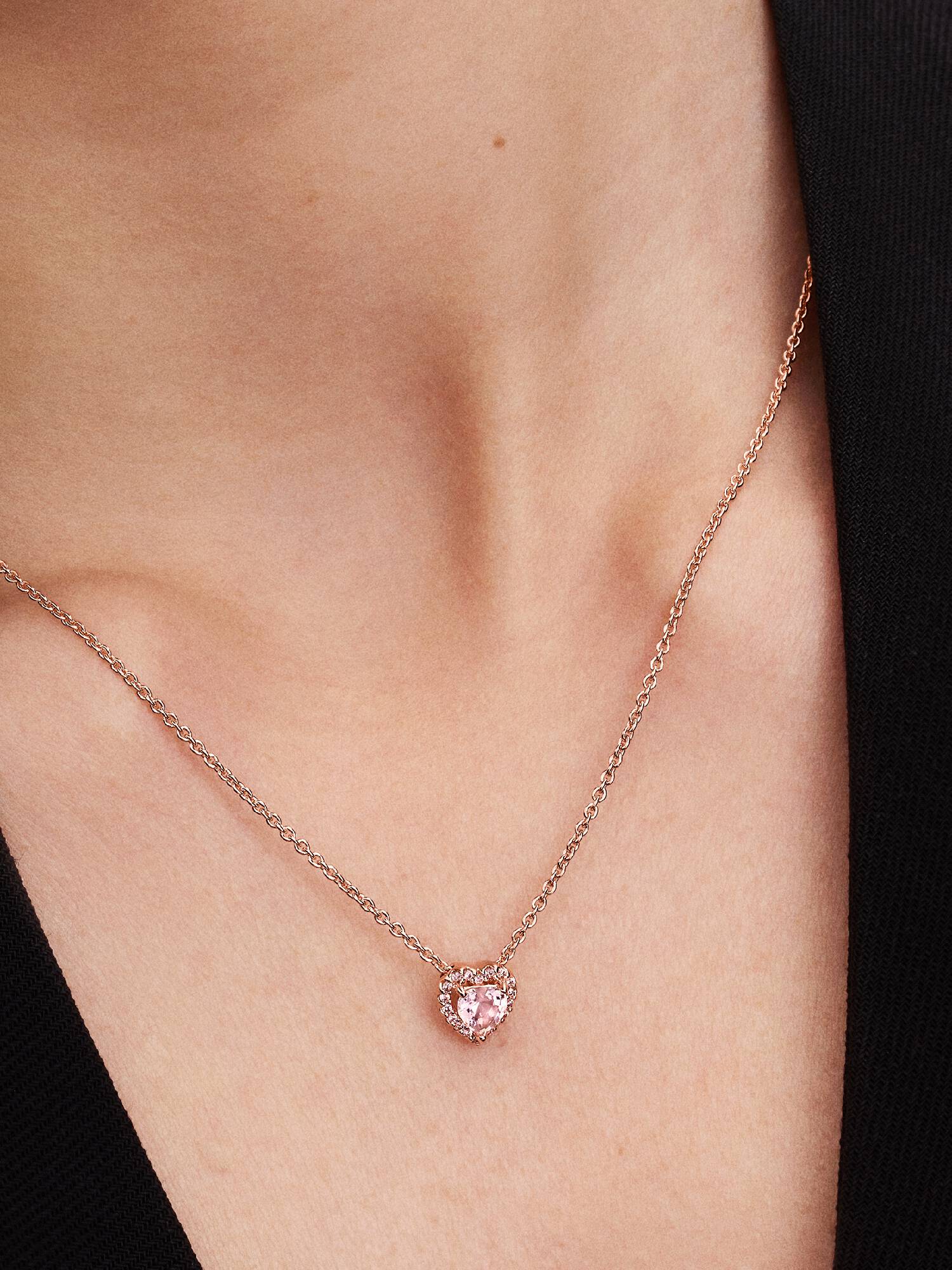 Collierhalsband med rosa sten