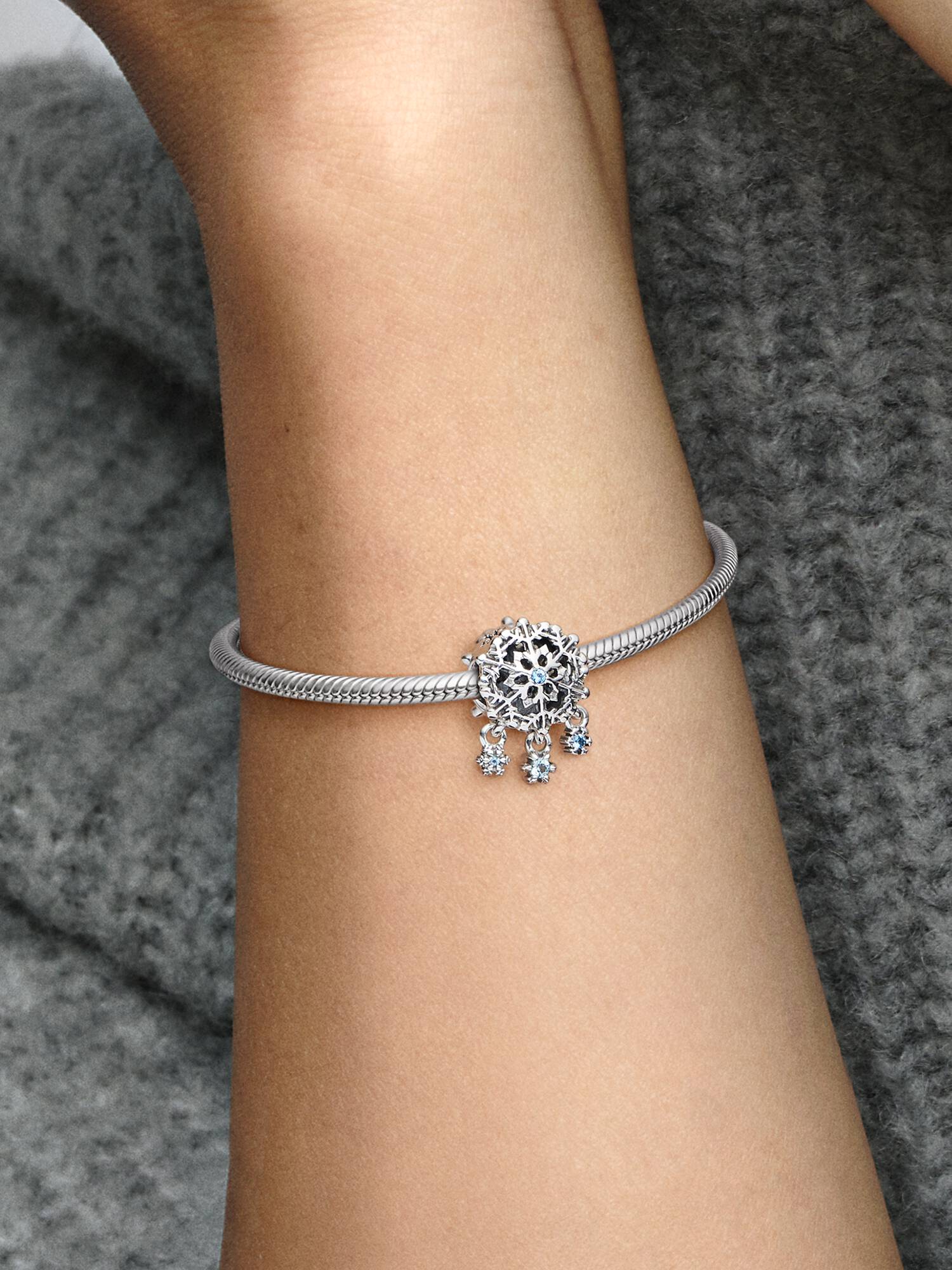 Icy Snowflake Drop Charm