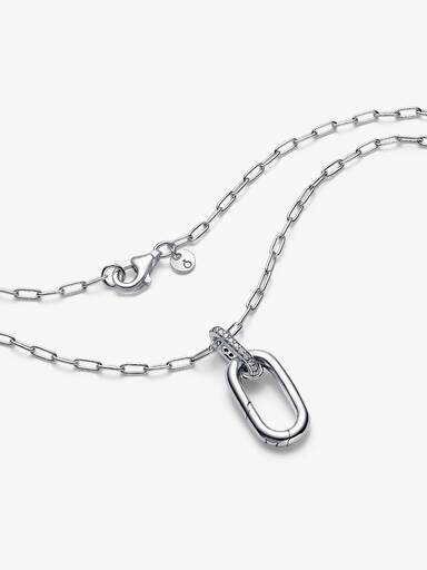Öppningsbart halsband med hängsmycke