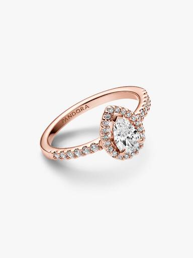 Ring med glittrande halo