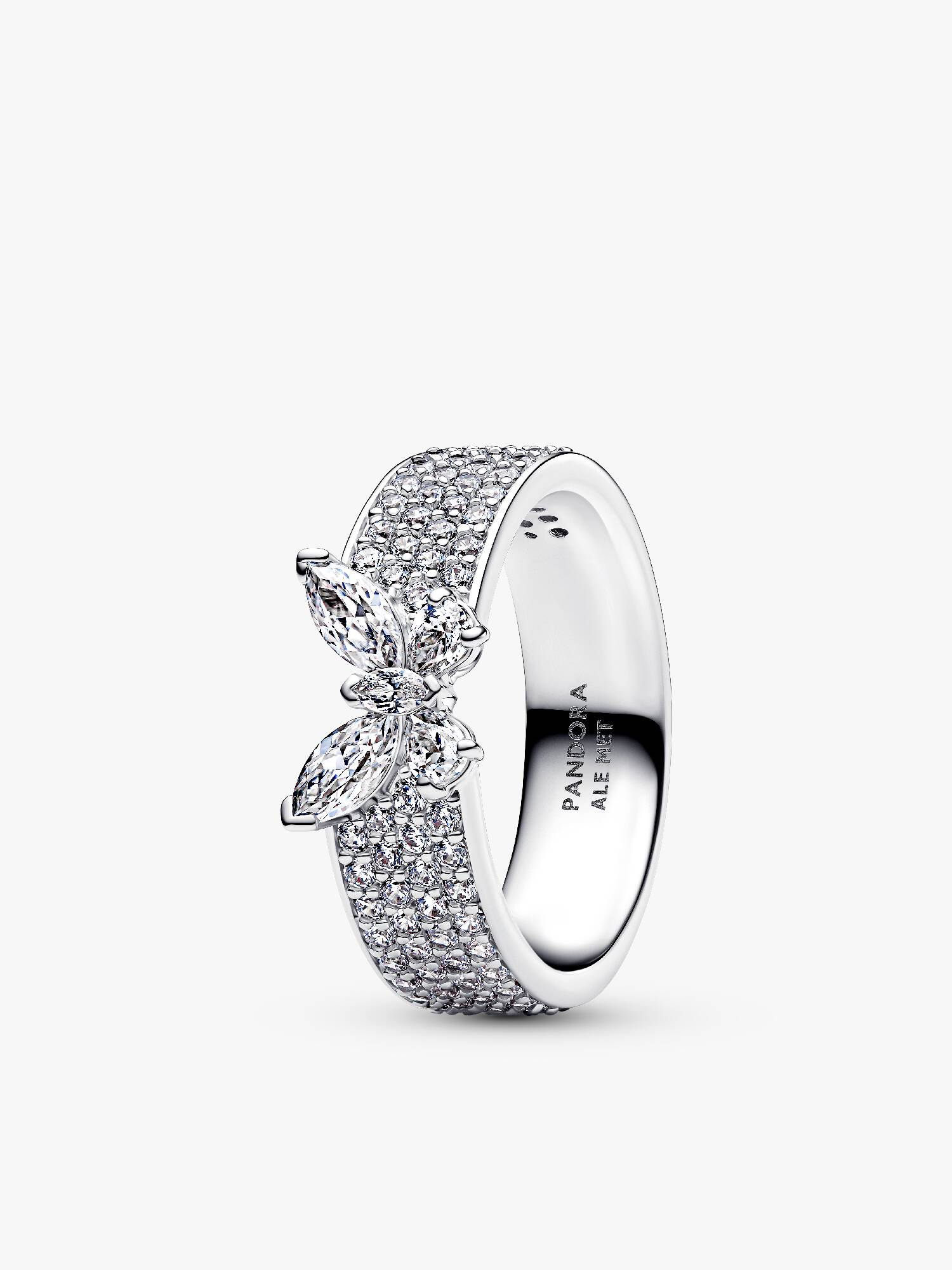 Ring med glittrande fjäril