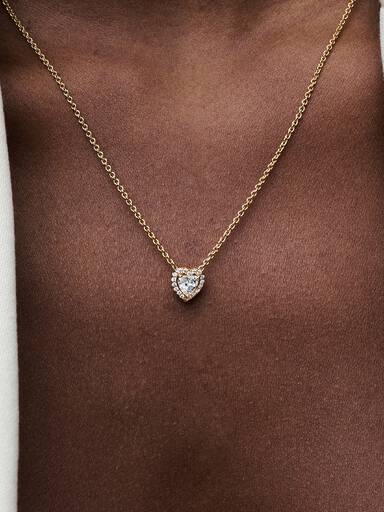 Halsband med glittrande hjärta