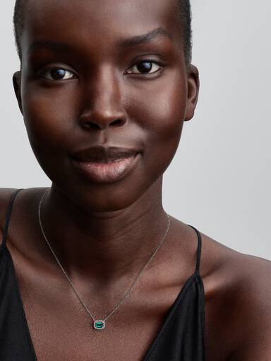 Collierhalsband med fyrkantig glittrande sten