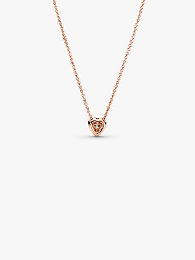 Halsband med glittrande hjärta