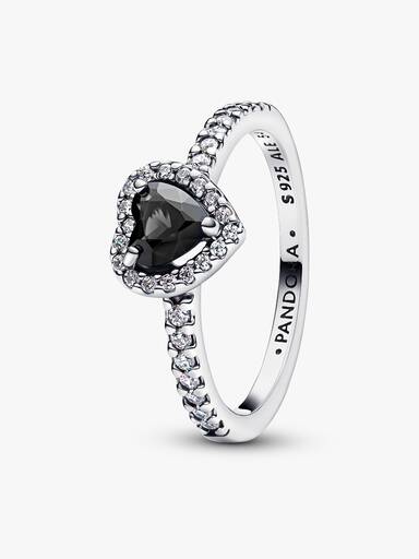 Ring med upphöjt, svart hjärta
