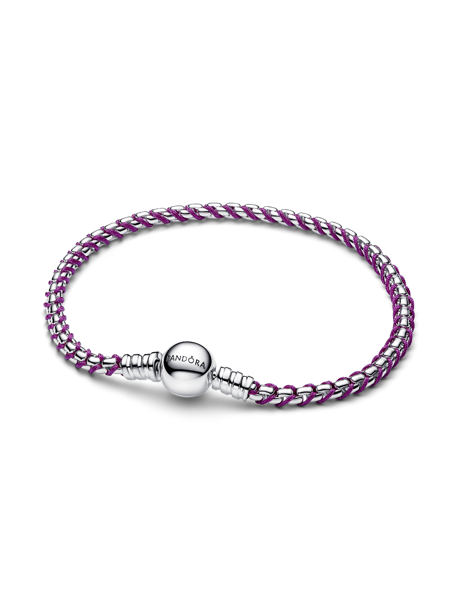 Flätat armband med lila tygdetalj