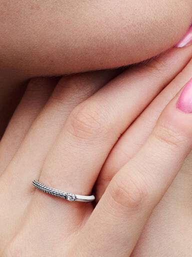 Dubbel Pandora ME-ring med vit sten