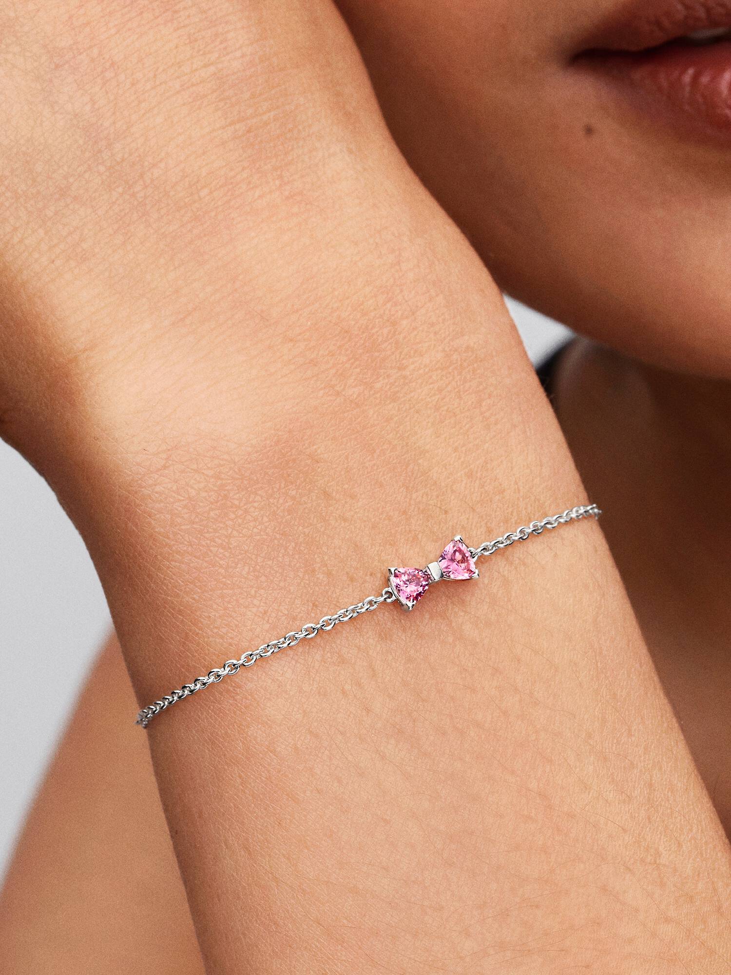 Kedjearmband med rosett