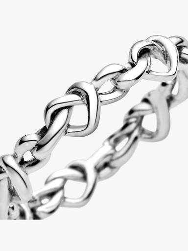 Knutna Hjärtan Ring