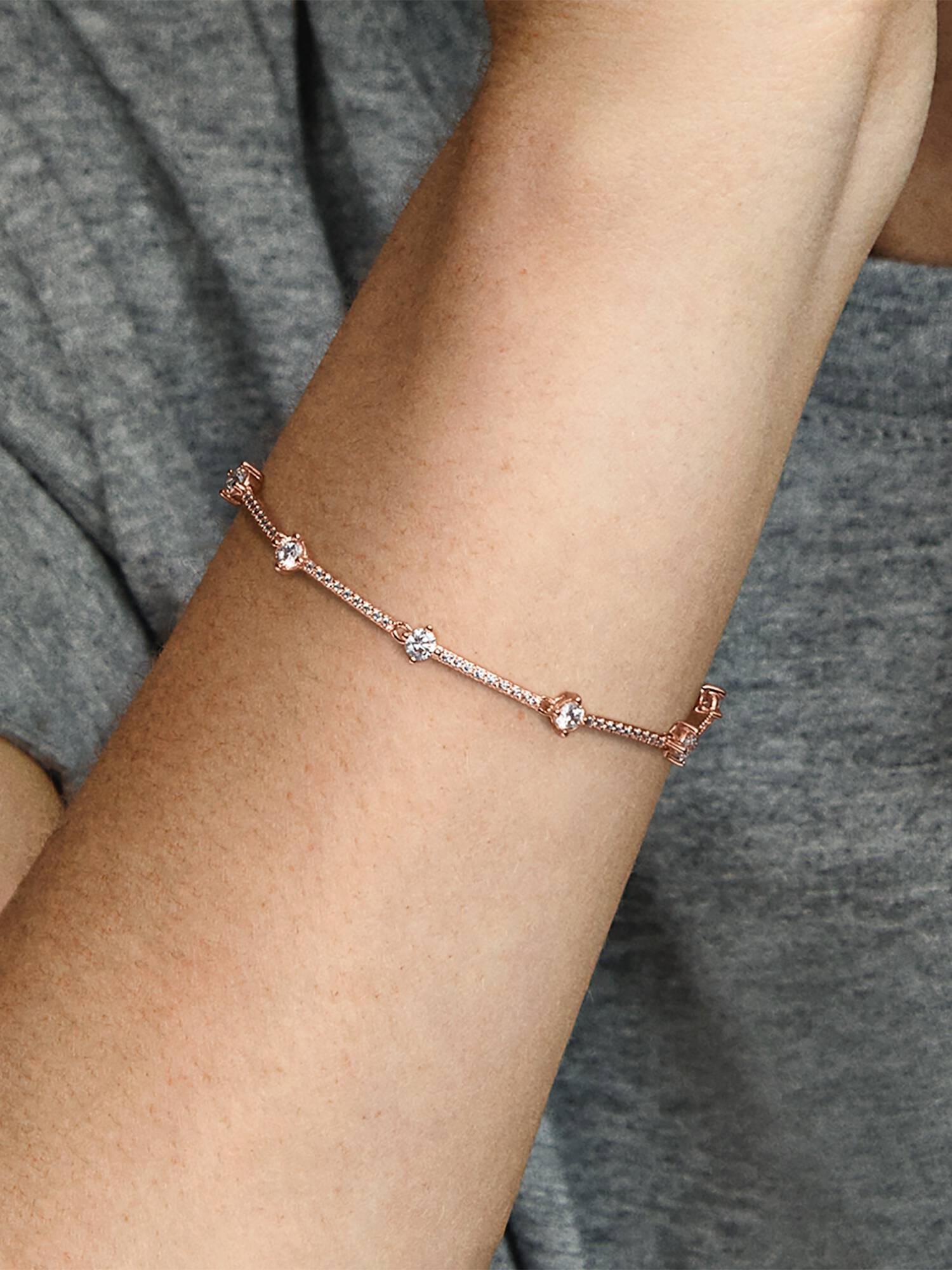 Glittrande Pavé Stavar Armband