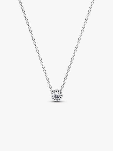 Glittrande collierhalsband med en sten