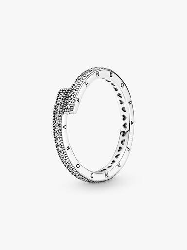 Gnistrande överlappande ring