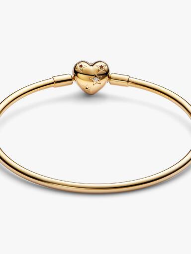 Armring med hjärtformat lås