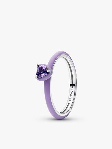 Färgglatt ringset med hjärtformade ringar