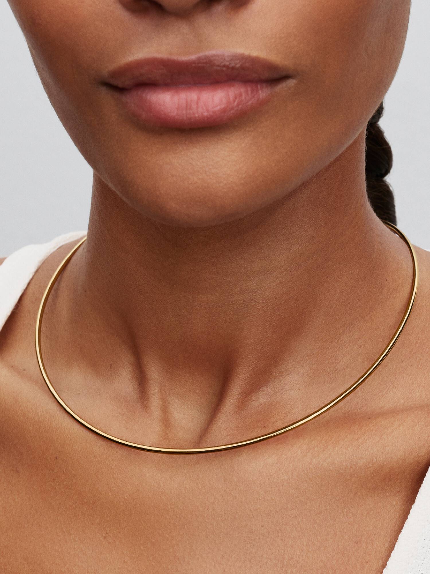 Tubformat chokerhalsband