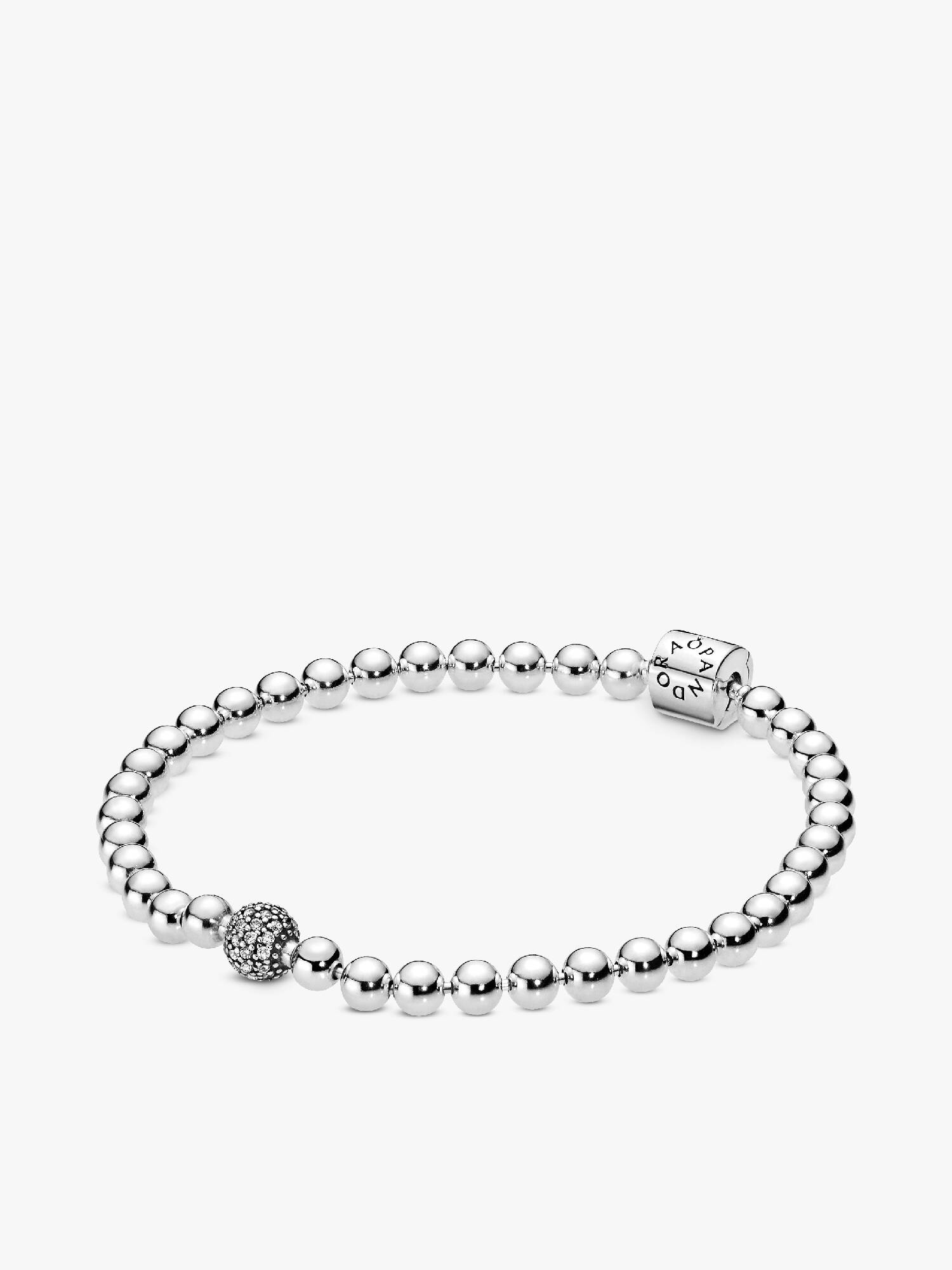 Pärlat armband med glittrande lås
