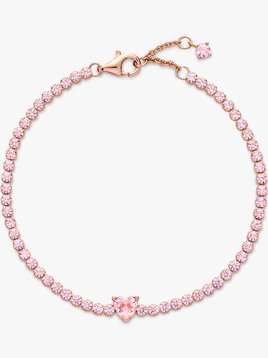 Tennisarmband med glittrande hjärta