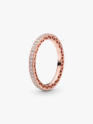 Ring med glitter och hjärtan