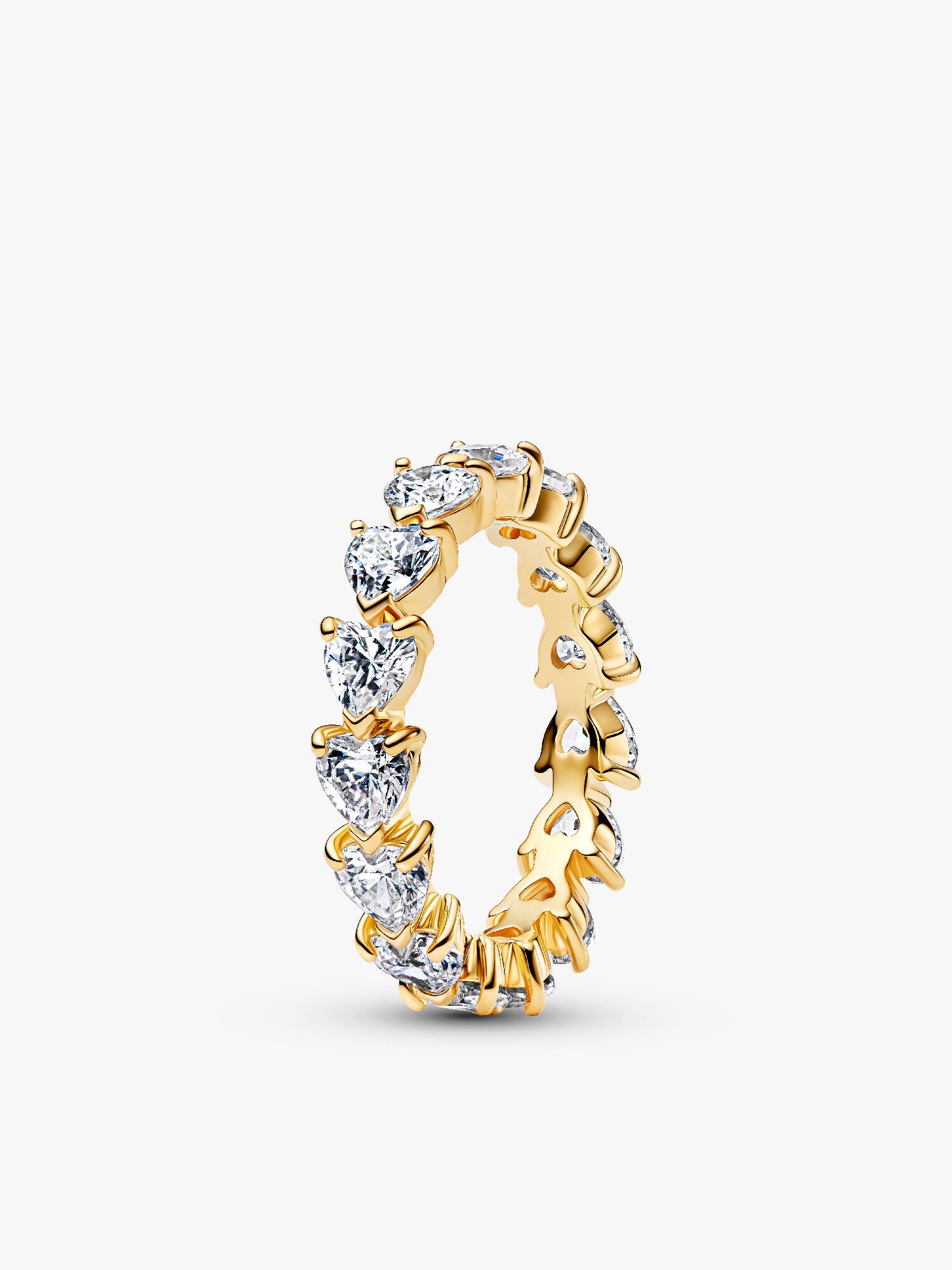 Ring med hjärtformade stenar