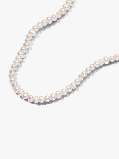 Collierhalsband med behandlade sötvattensodlade pärlor