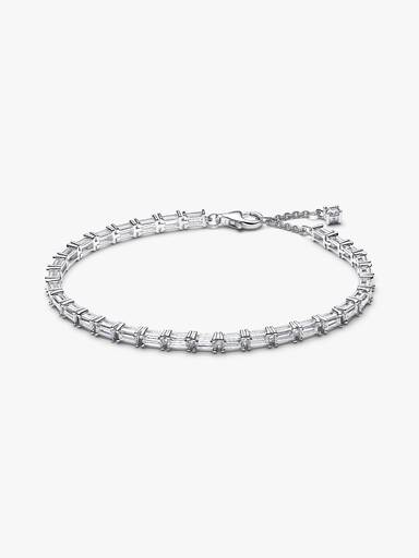 Glittrande tennisarmband med baguetteslipade stenar