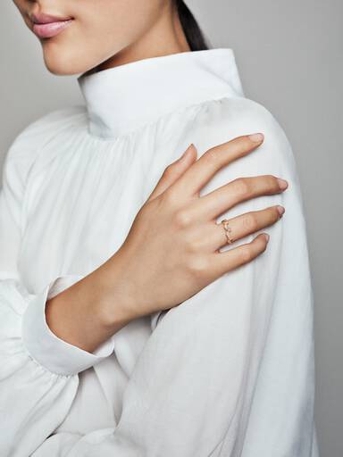 Blomstrande Krona Ring