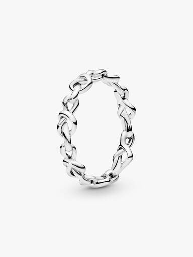 Knutna Hjärtan Ring
