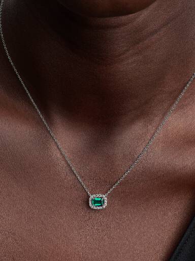 Collierhalsband med fyrkantig glittrande sten