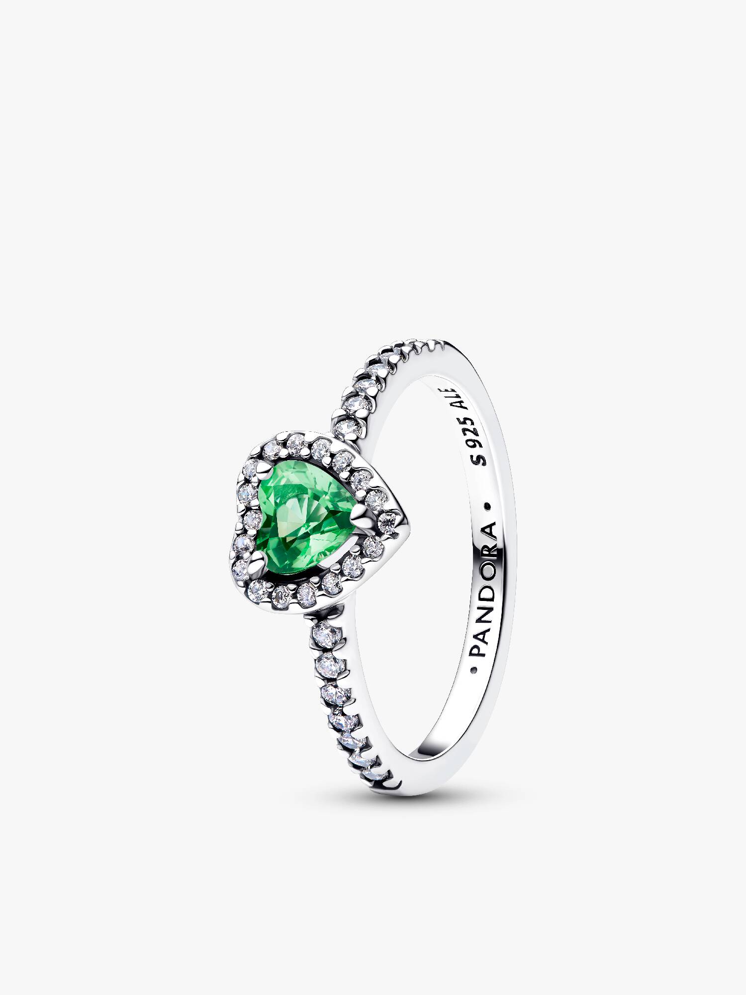 Ring med upphöjt grönt hjärta
