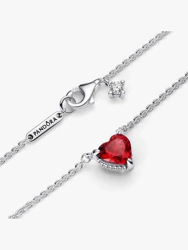 Collier med hjärtformat, glittrande hängsmycke
