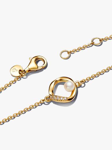 Armband med organiskt formade och behandlade sötvattenspärlor