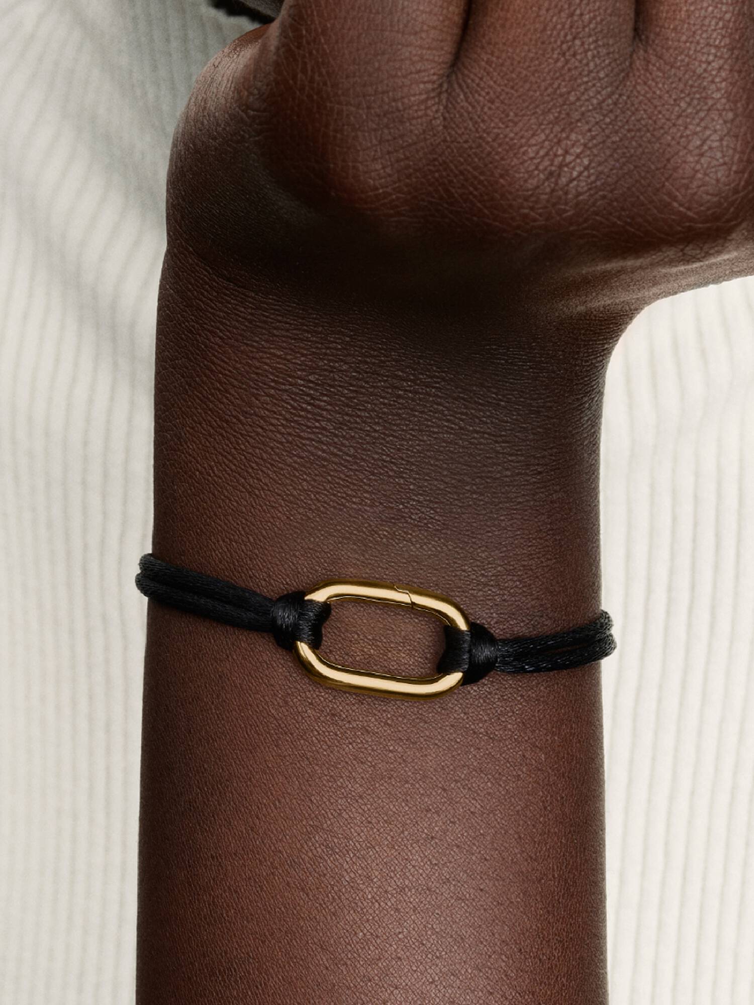 Armband med öppningsbara länkar