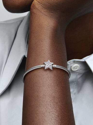 Pandora Moments ormkedjearmband med stjärnformat lås