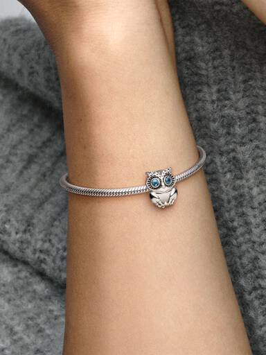 Sparkling Owl Berlock