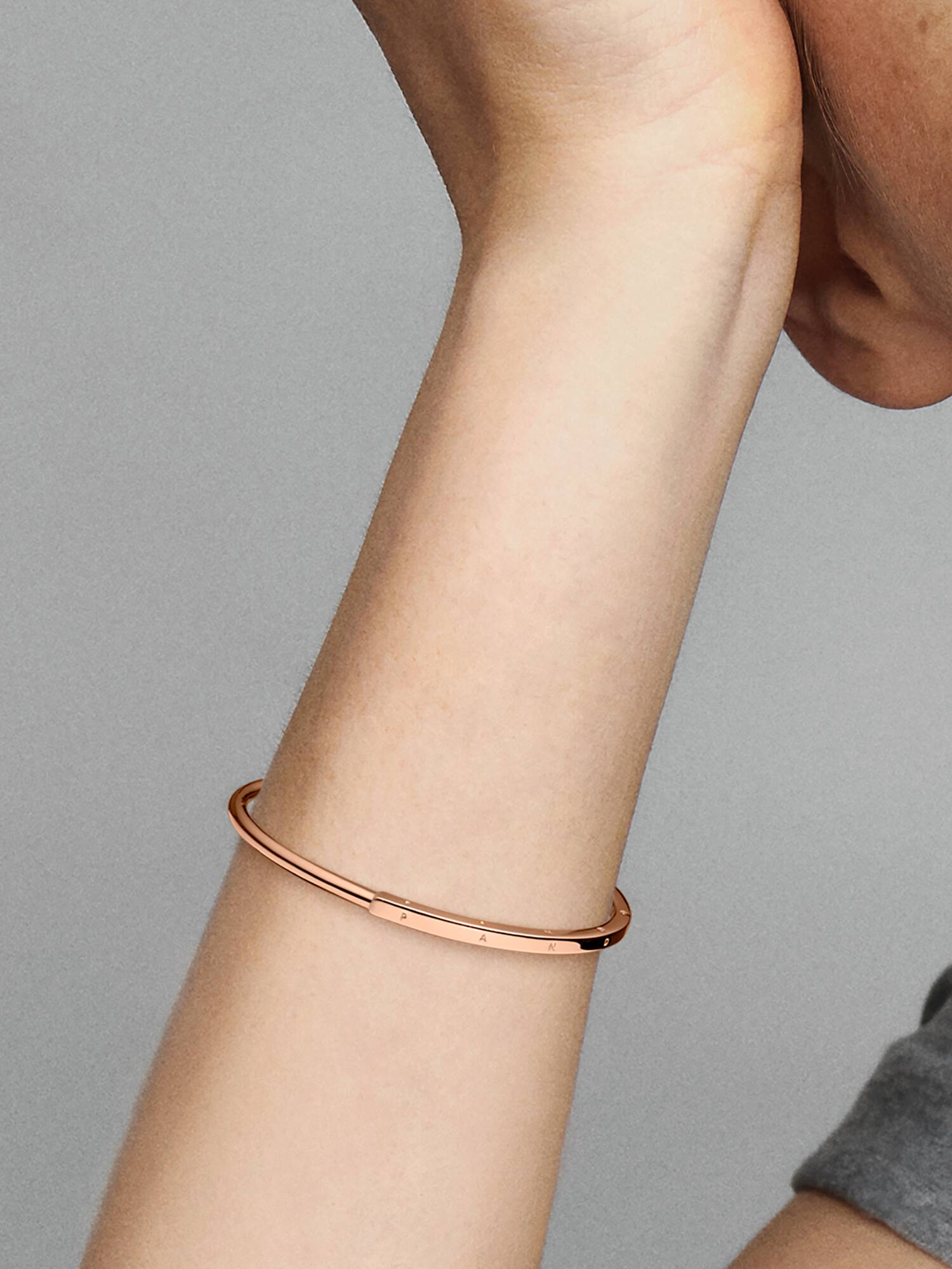 Pandora Signature I-D-Öppen armring