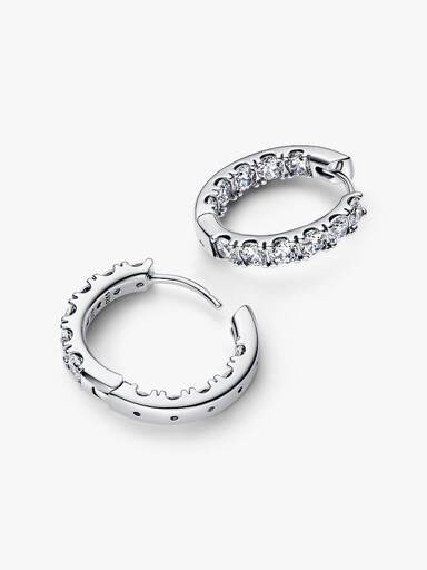 Hoops med glittrande stenar