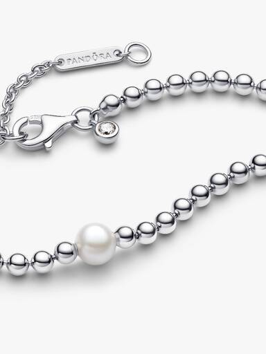 Collierhalsband med behandlade sötvattensodlade pärlor