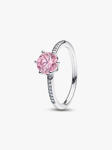 Solitärring med rosa glittrande sten