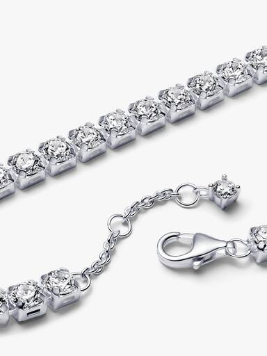 Glittrande tennisarmband
