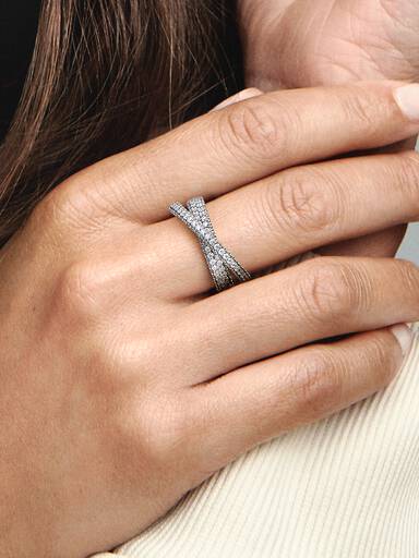 Pandora Timeless bandring med glittrande stenar