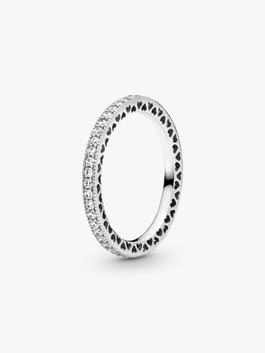 Ring med glitter och hjärtan