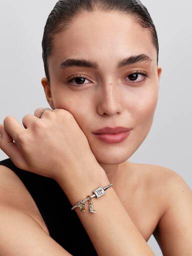 Disney Princess Tiana Näckros Laboratorieskapad Diamant Charm