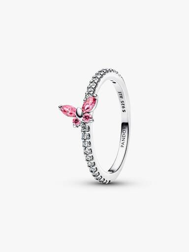 Glittrande ring med fjäril