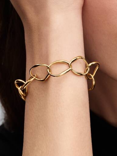 Armband med organiskt formade band
