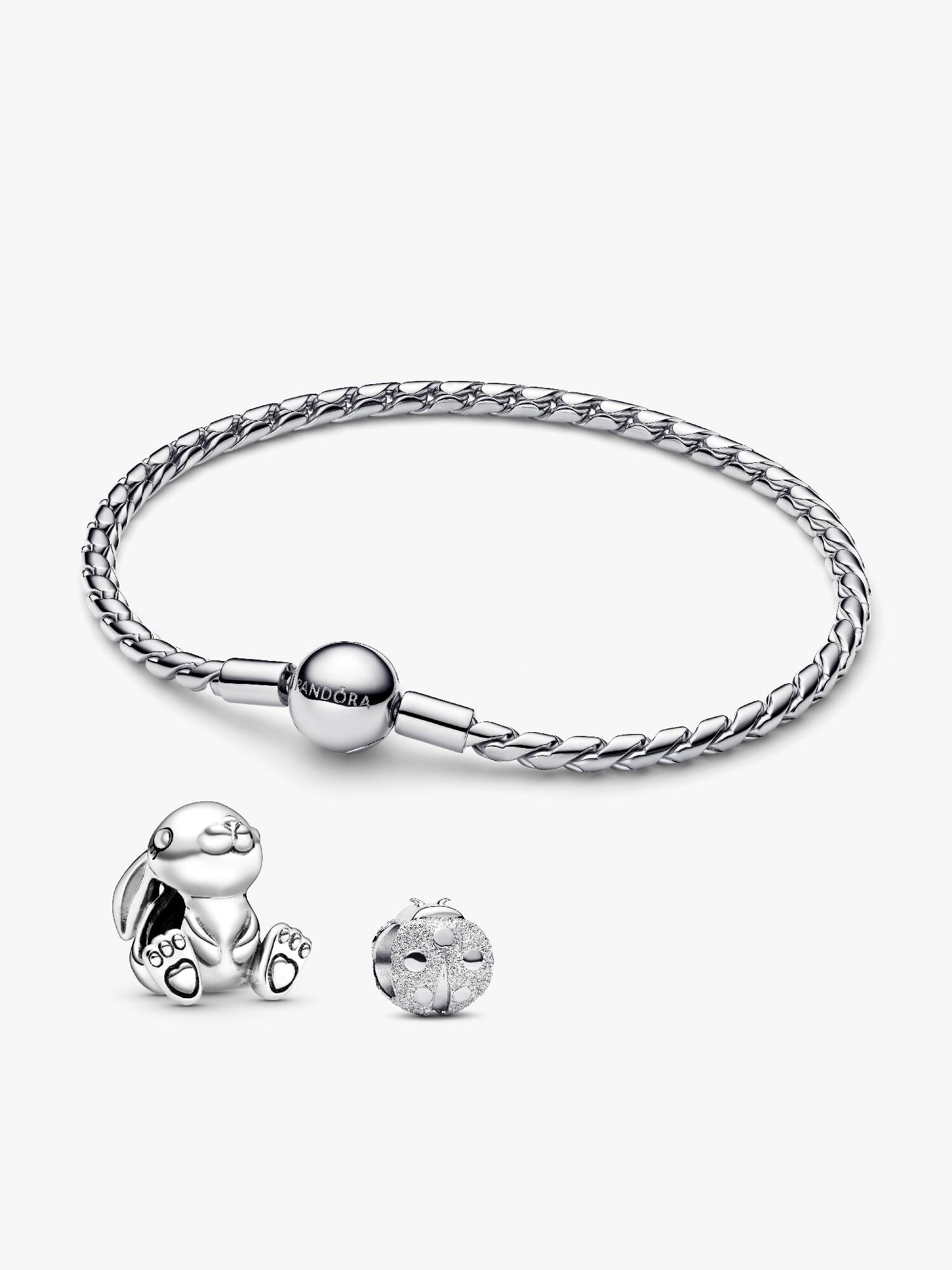 Vårmagi Armband‑Set med Kanin Berlock och Nyckelpiga Mini‑Berlock