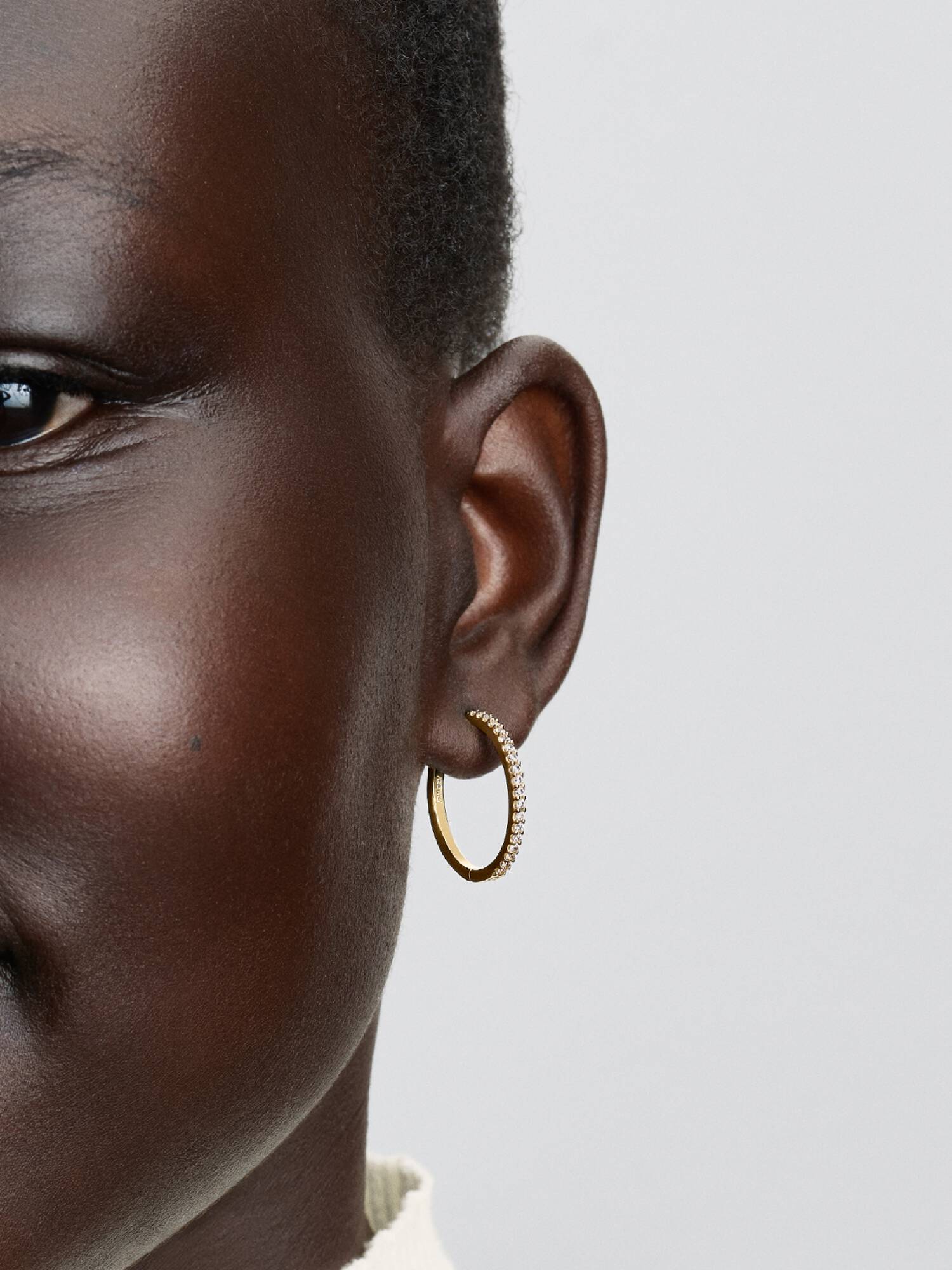 Glittrande hoops
