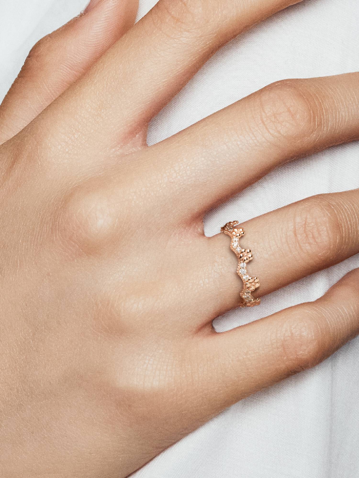 Blomstrande Krona Ring